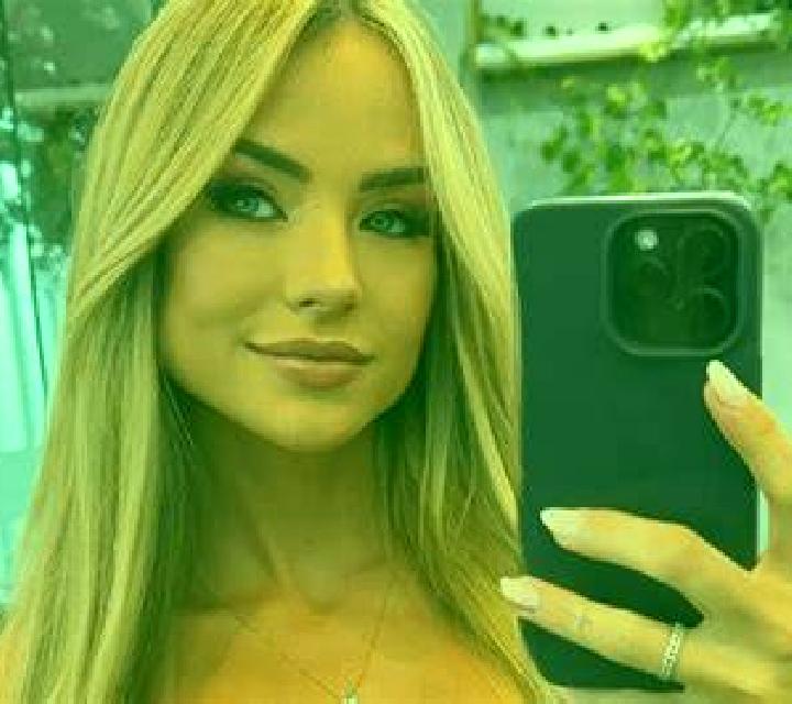 Andrea Maule escort