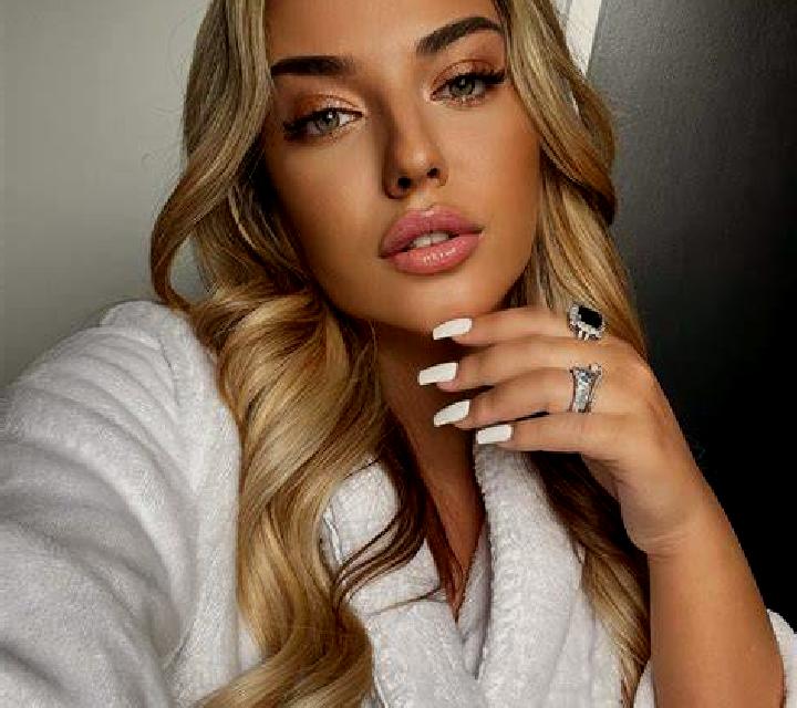 Bárbara Placilla escort