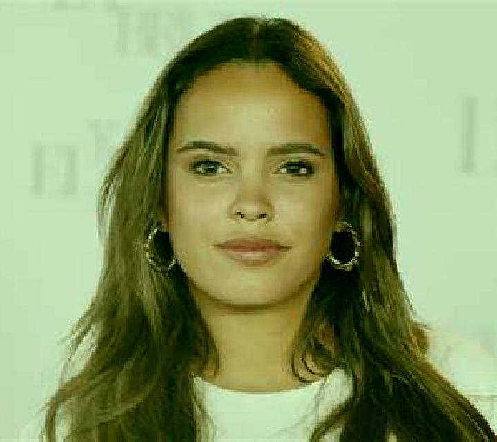 Camila Villa Mercedes escort