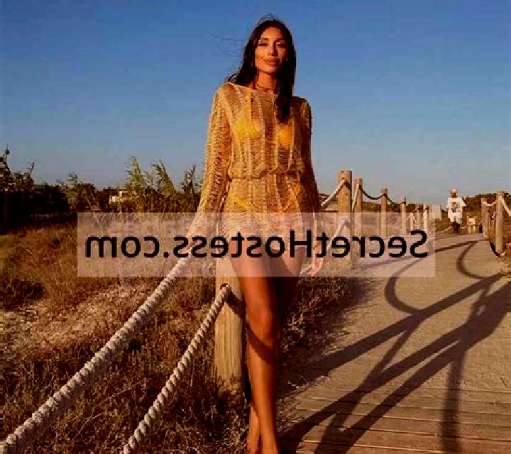 Cloe Caldera escort