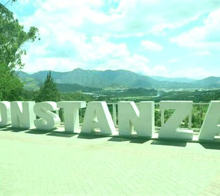 Constanza La Cruz escort