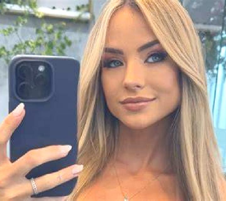 Gabriela Renca escort