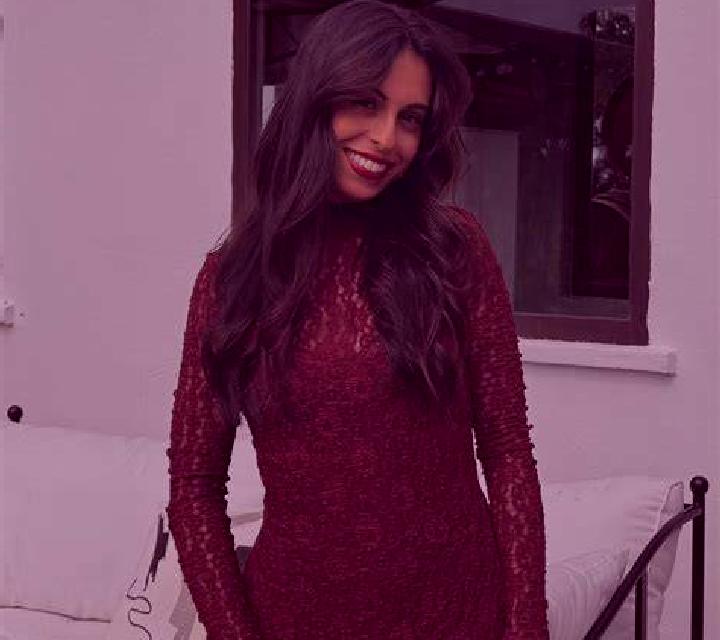 Ignacia 2 Camarones escort