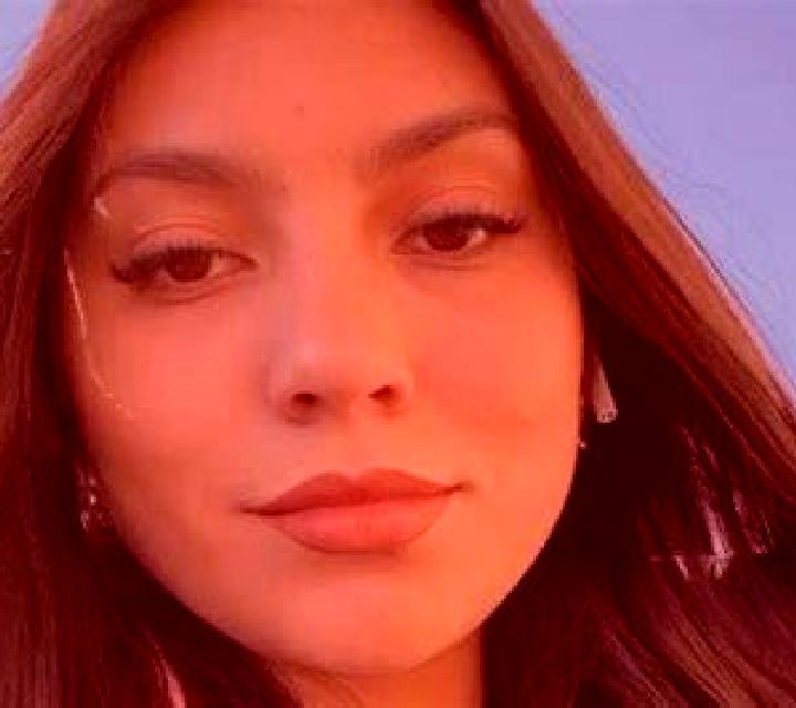 Javiera Penaflor escort