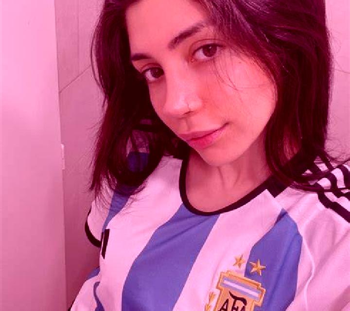 María Jesús Hanga Roa escort