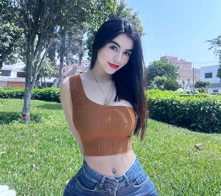 Paulina 3 Villa Europa escort