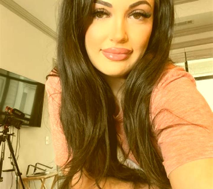 Yasmin Rio Negro escort